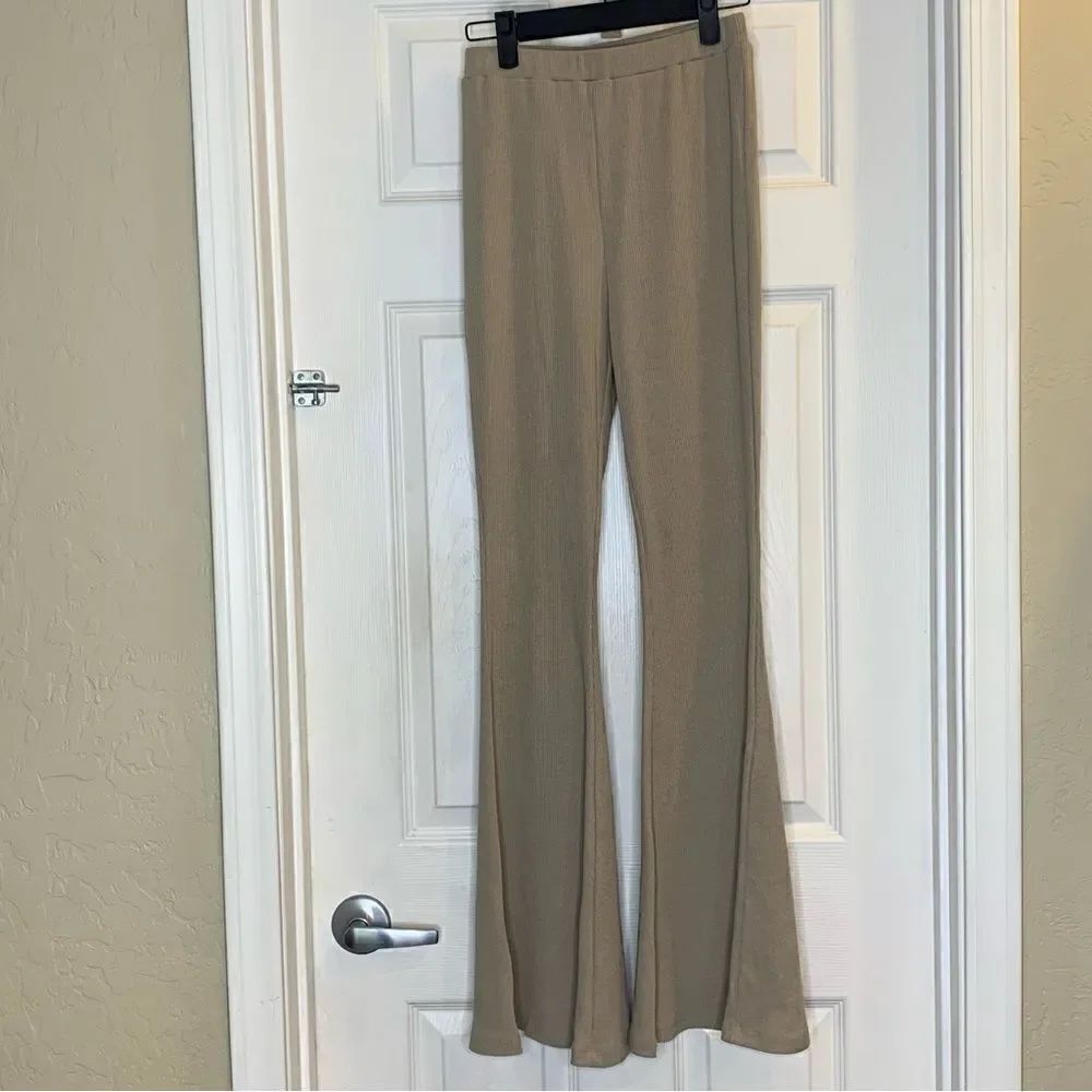 Princess Polly Flare Rita Roberts Pants in Tan/Beige Size 2